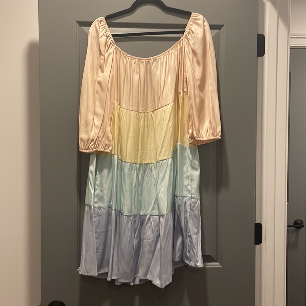 Rainbow tiered dress - Picture 3 of 3